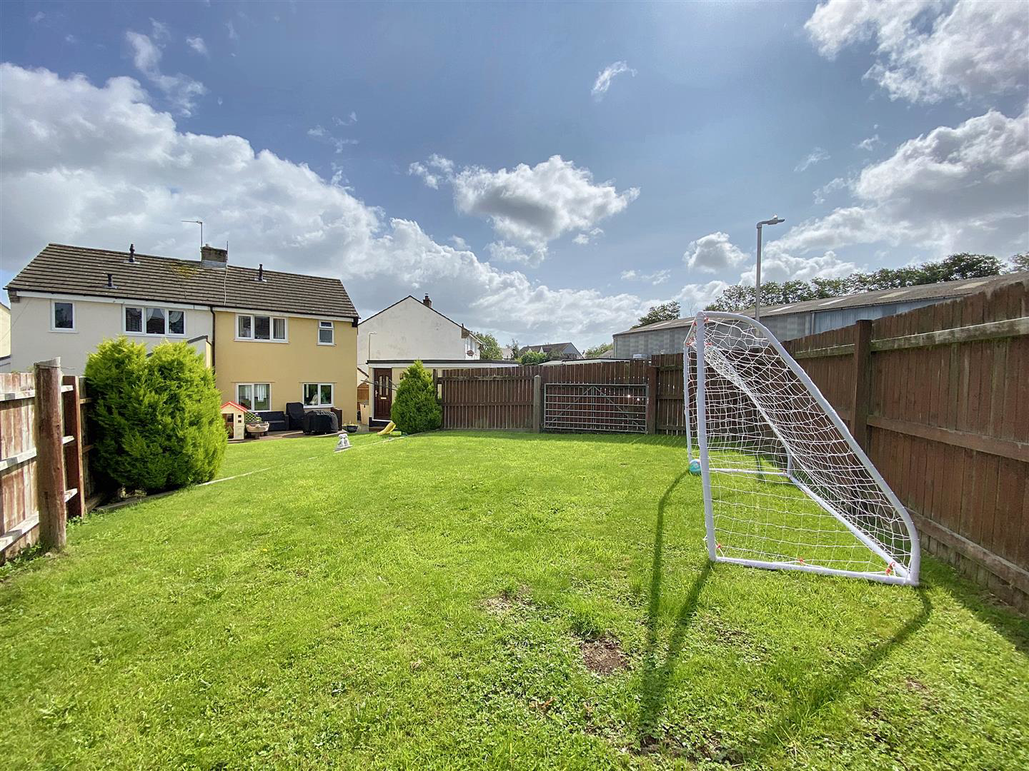 Hop Gardens Road, Sageston, Tenby, photo 13