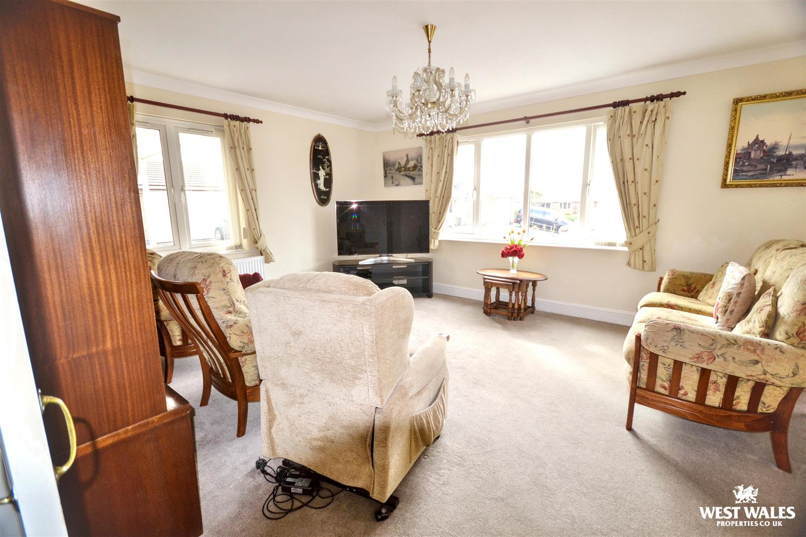 Skomer Drive, Milford Haven, photo 7