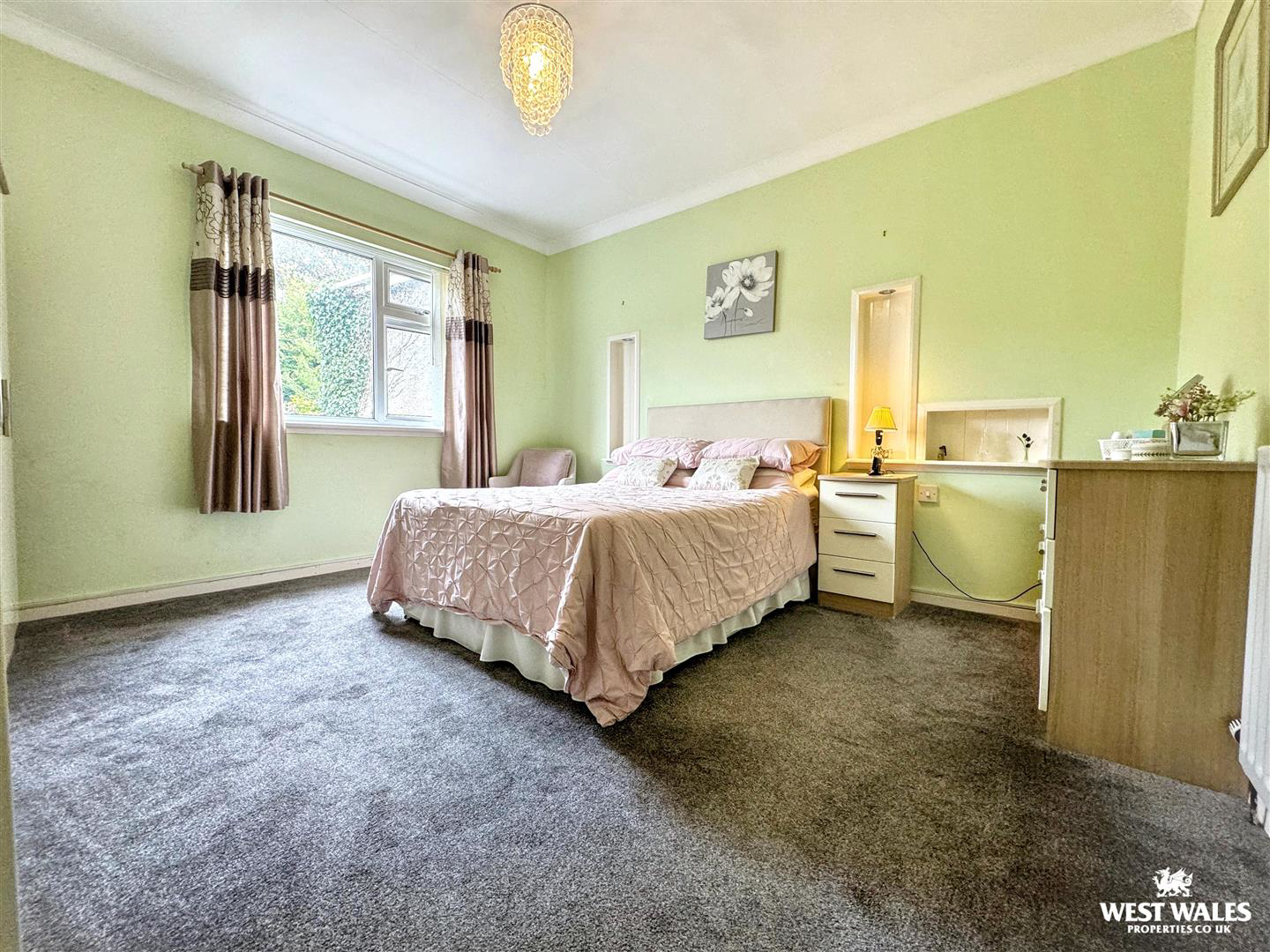 London Road, Pembroke Dock, photo 10
