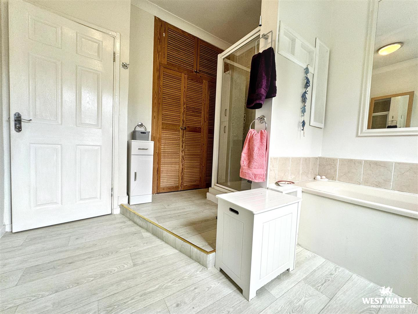 London Road, Pembroke Dock, photo 13