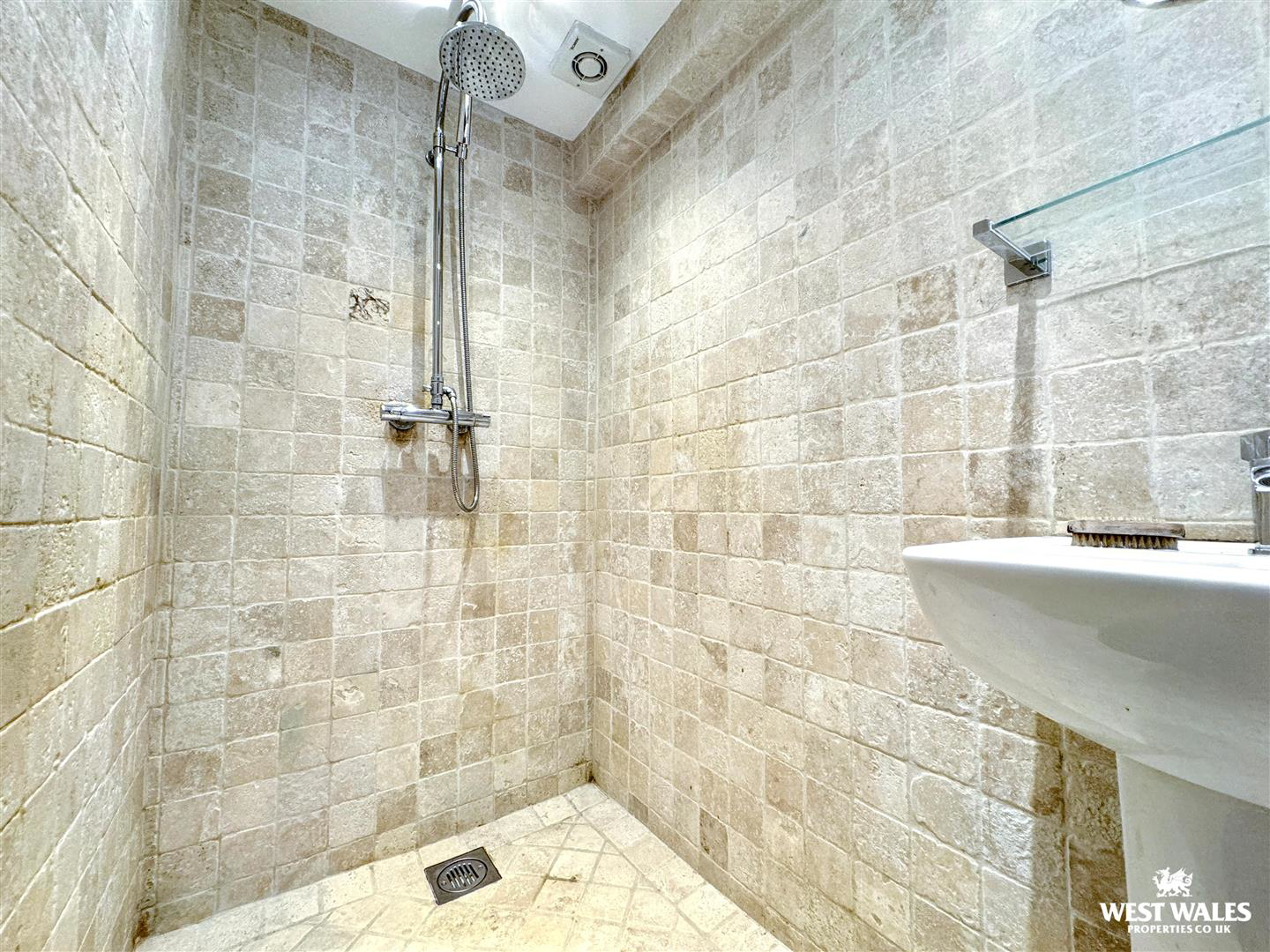 Golden Lane, Pembroke, photo 9