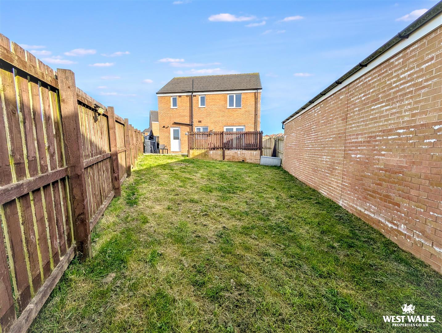 Heol Y Plas, Carway, Kidwelly, photo 21