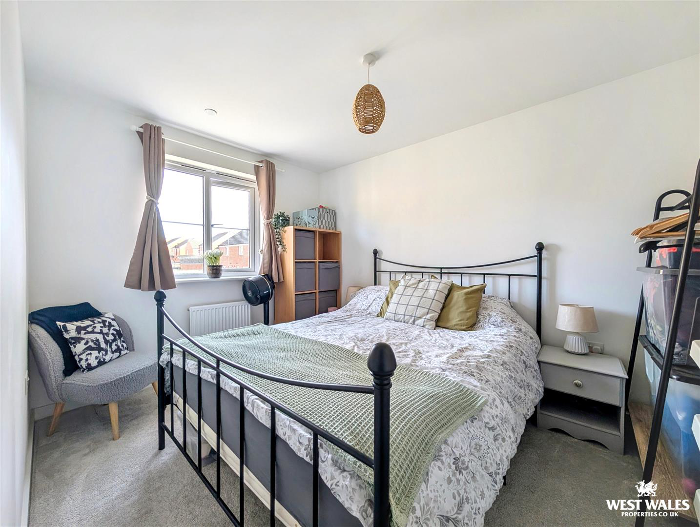 Heol Y Plas, Carway, Kidwelly, photo 16