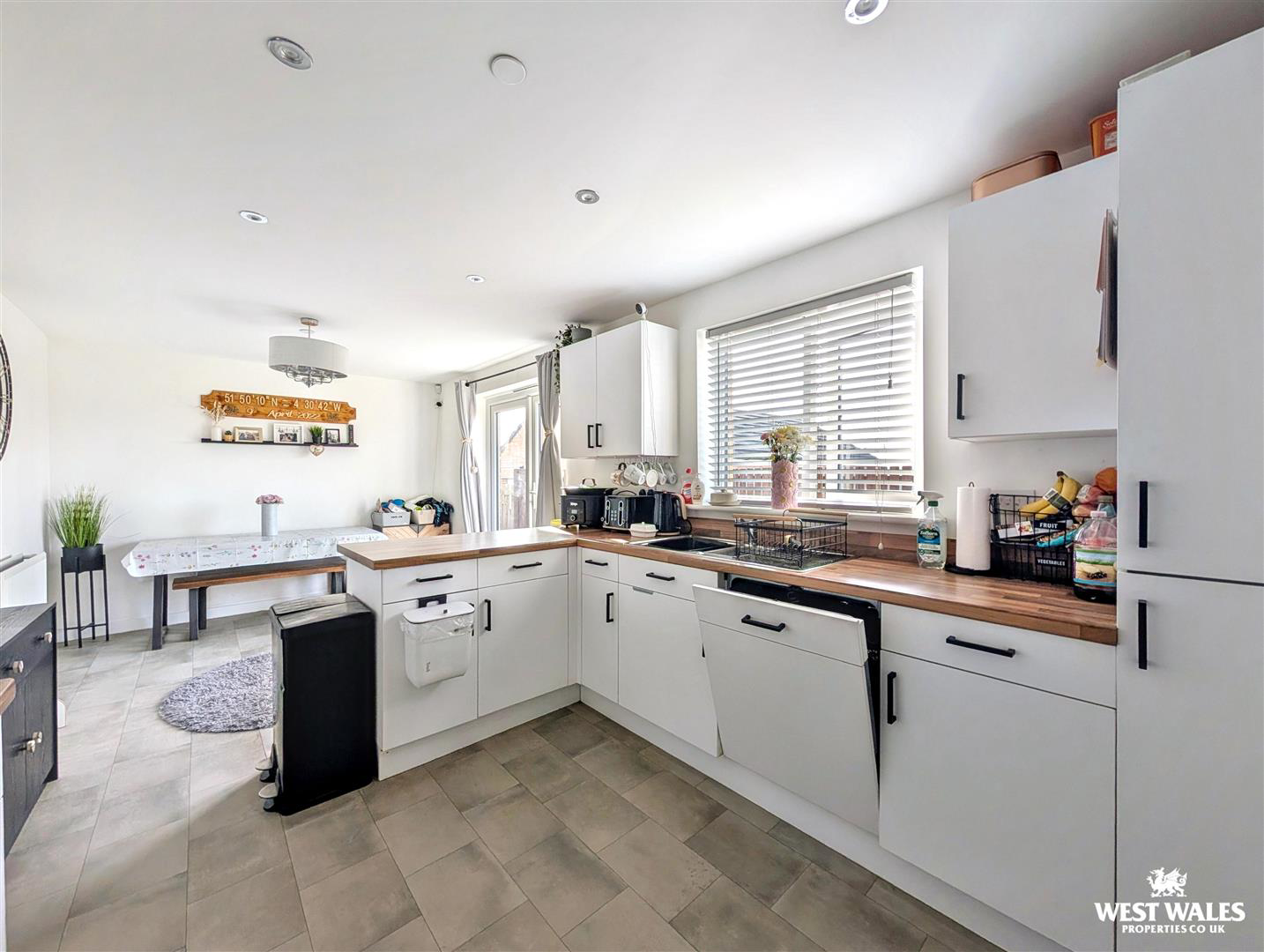 Heol Y Plas, Carway, Kidwelly, photo 4