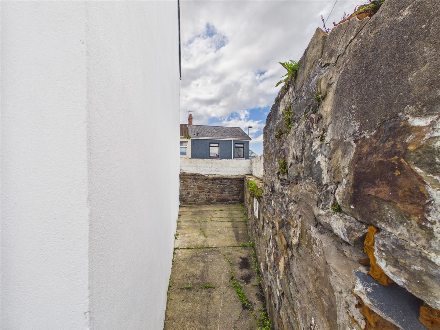 Pottery Place, Llanelli, photo 18