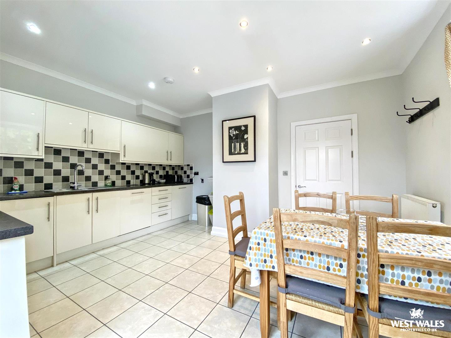 2 Golygfa Coron, Penally, photo 17