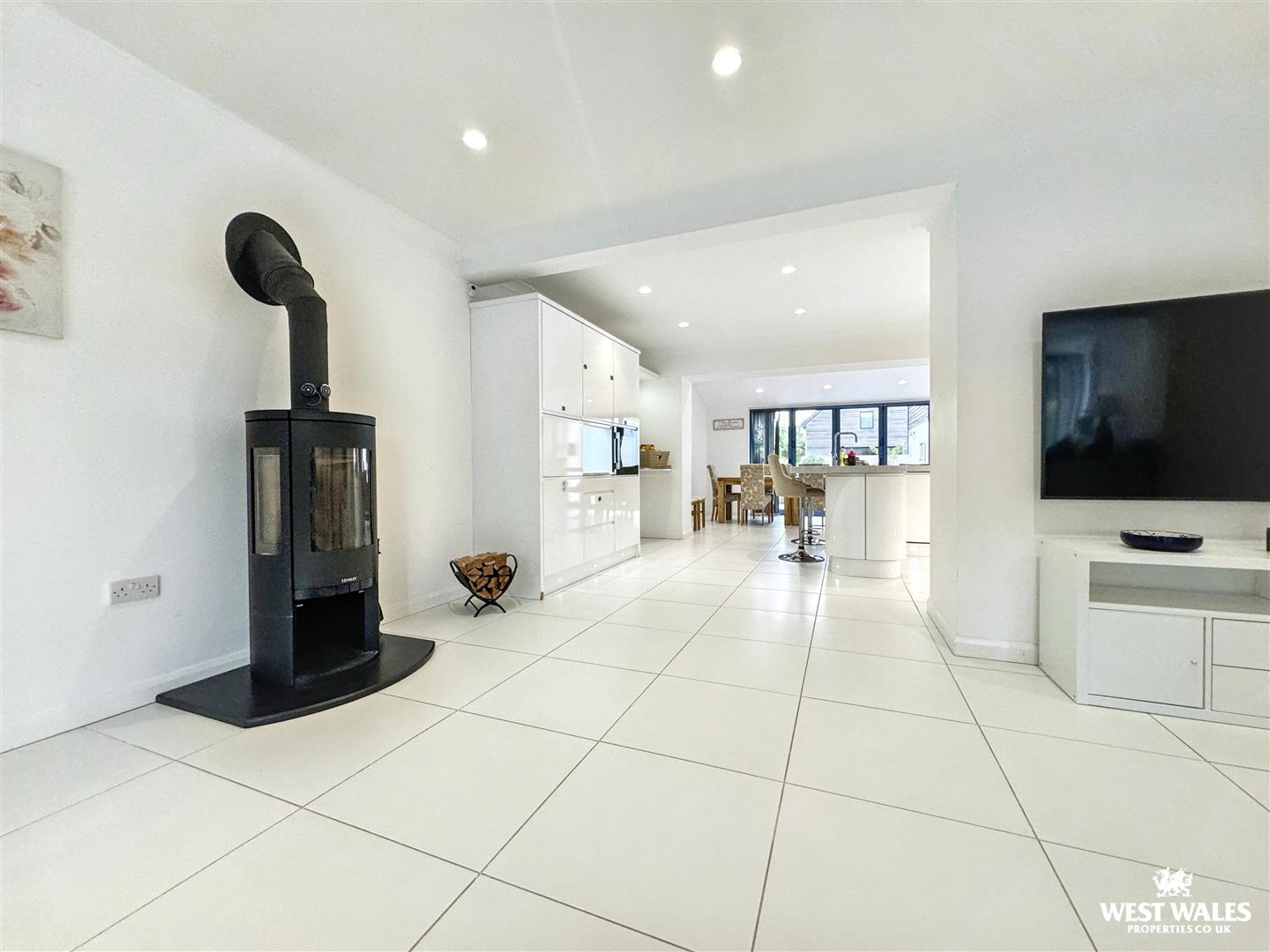 Heywood Lane, Tenby, photo 9