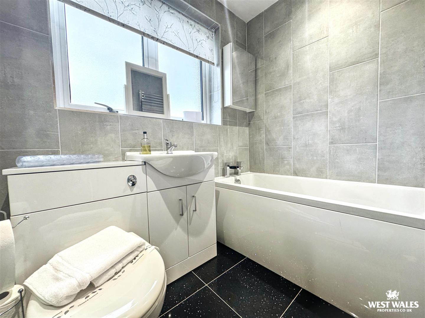 Heywood Lane, Tenby, photo 33