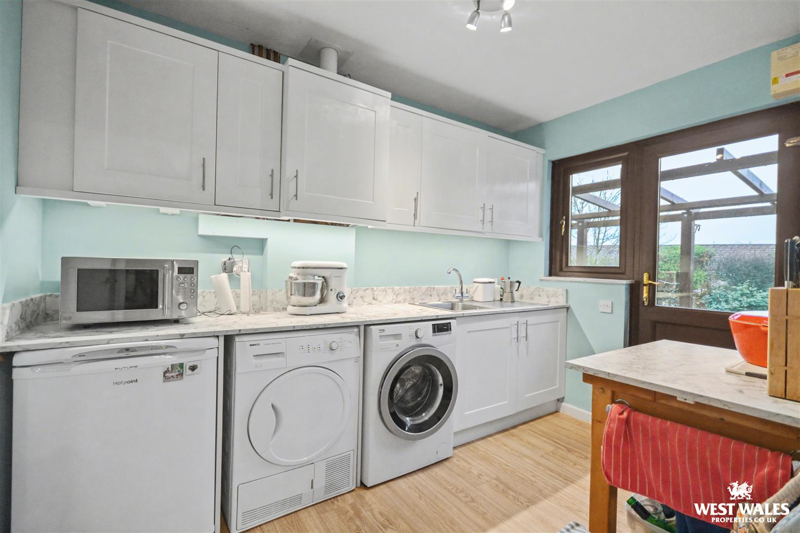 Photo 7