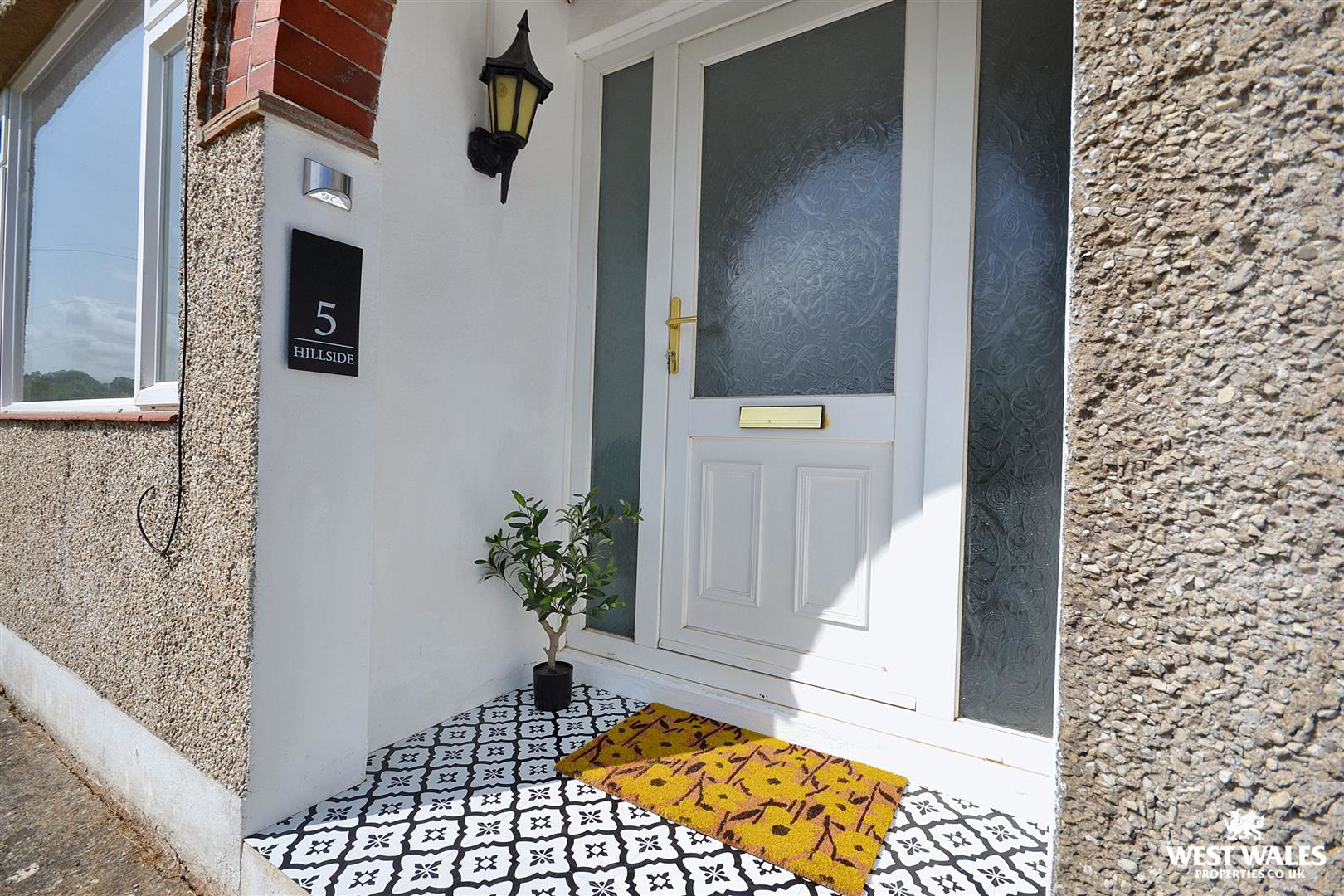 Hillside Close, Goodwick, photo 5