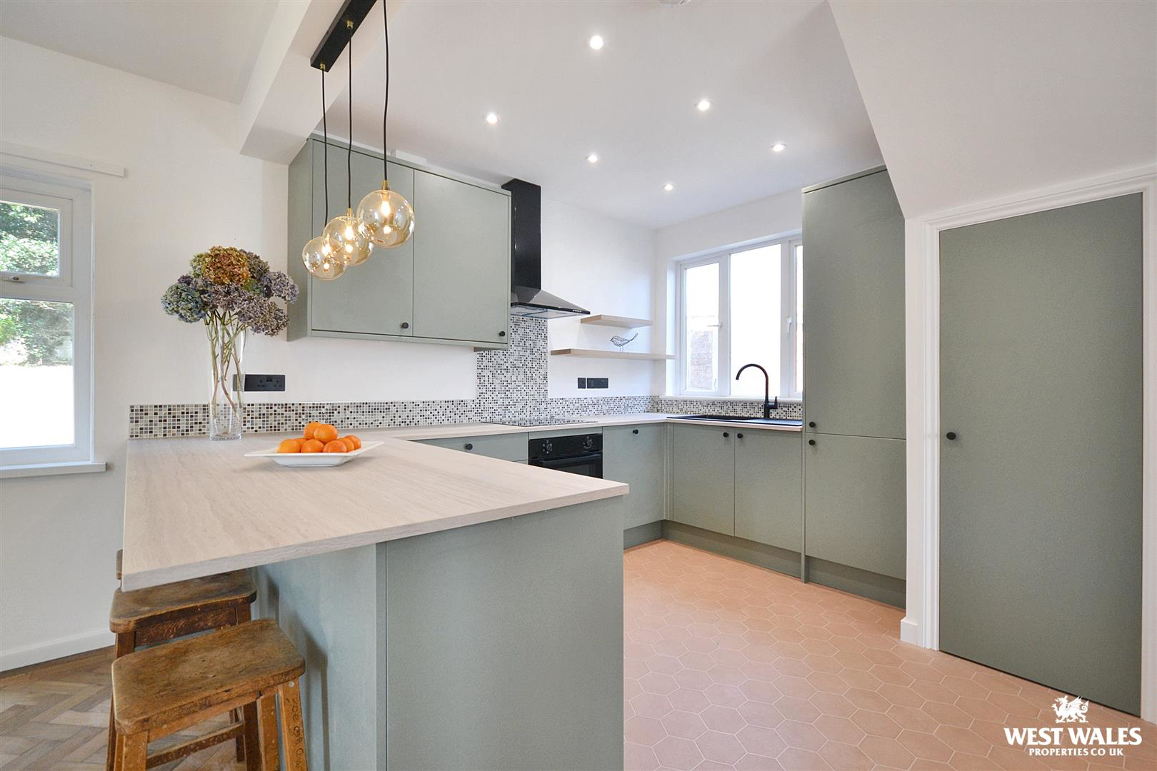 Hillside Close, Goodwick, photo 8
