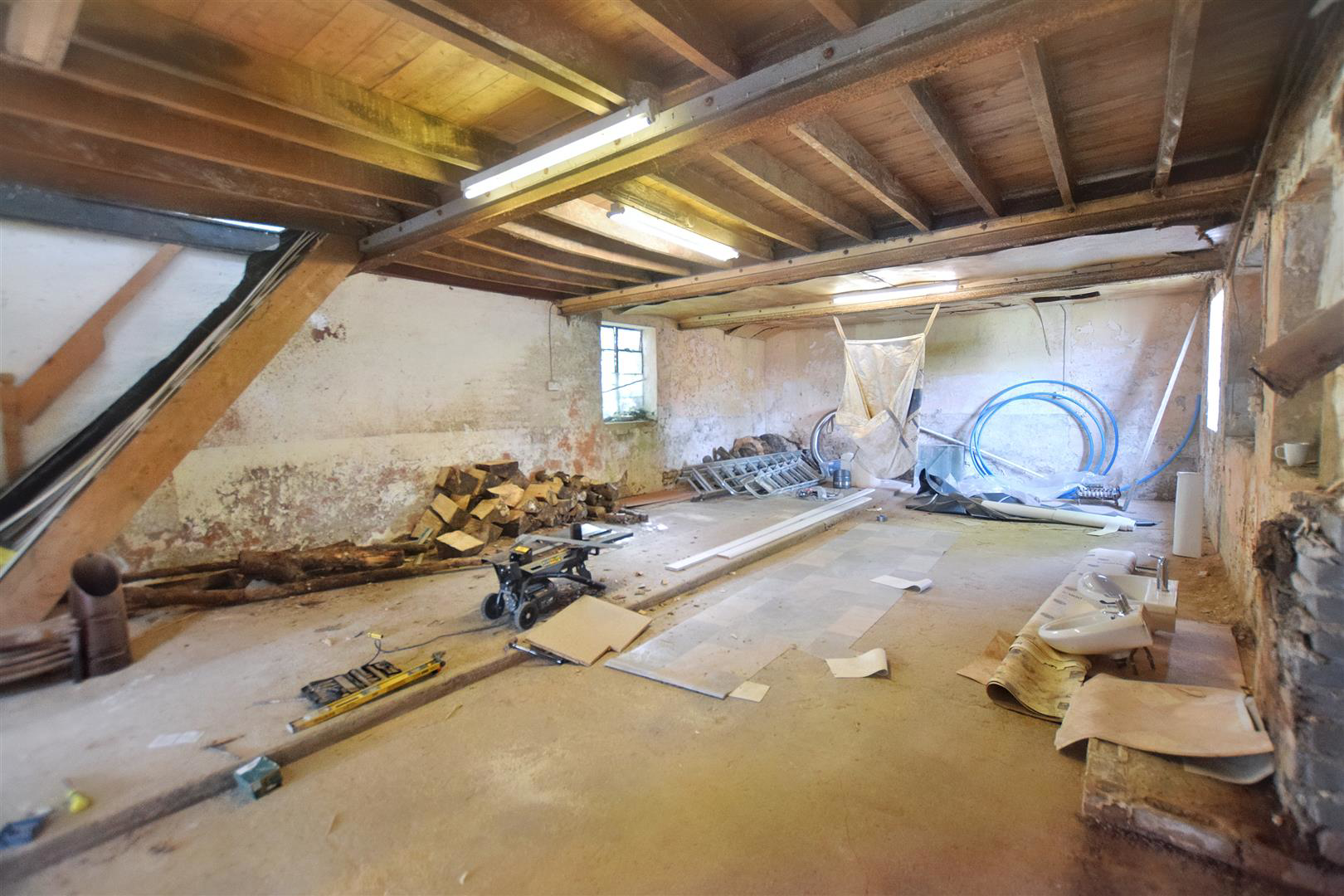 Carmarthen Road, Newcastle Emlyn, photo 33