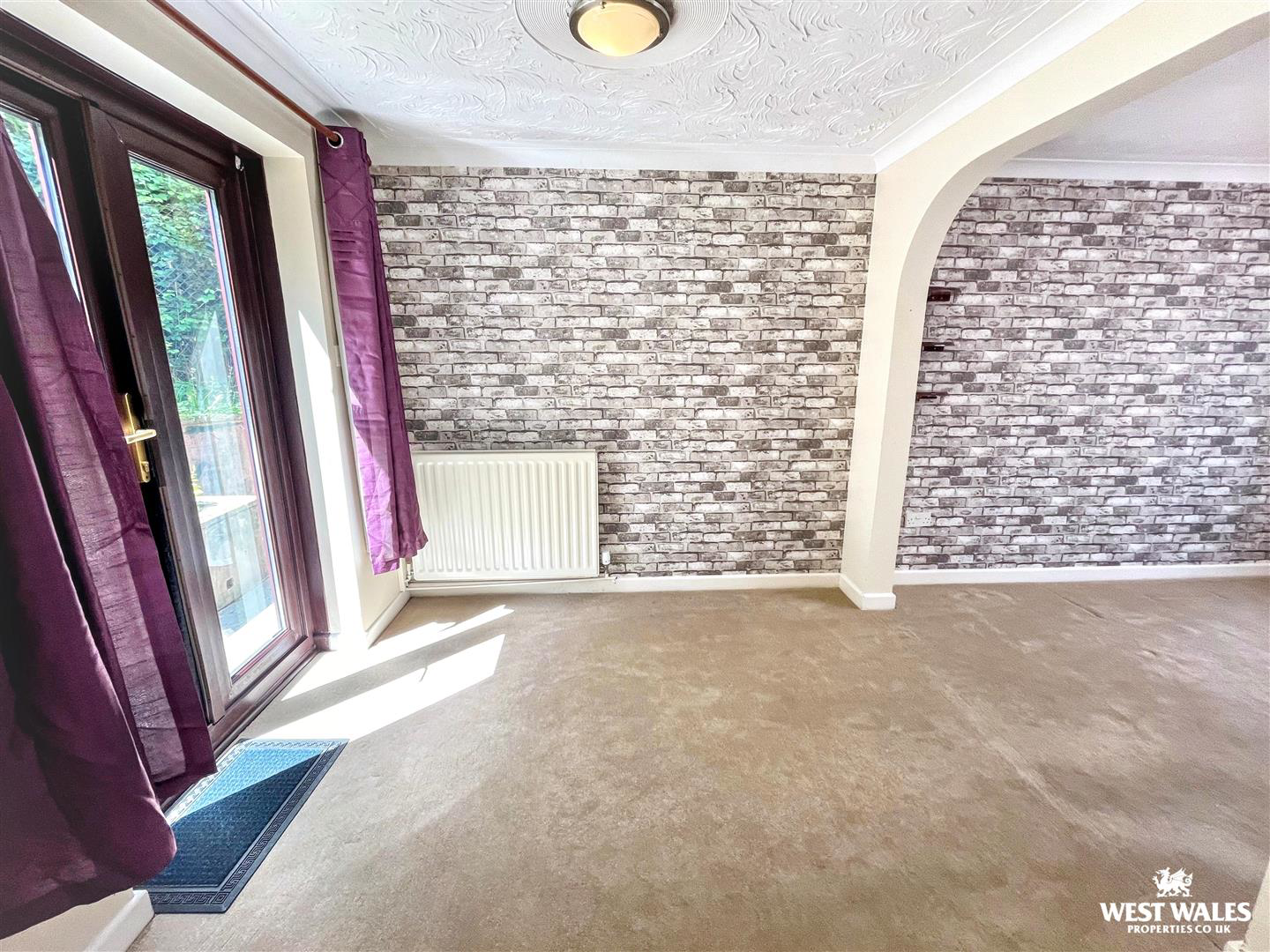 Llansteffan Road, Johnstown, Carmarthen, photo 8