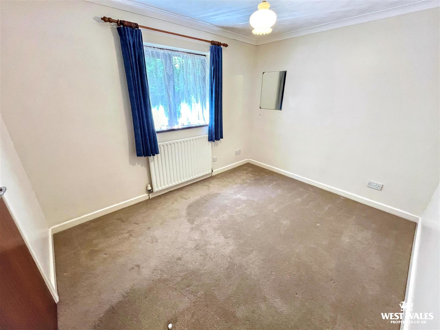 Llansteffan Road, Johnstown, Carmarthen, photo 14