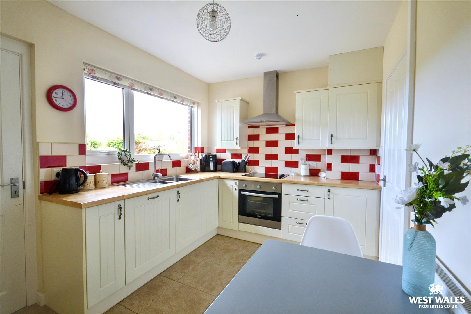 Maesglas, Cardigan, photo 3