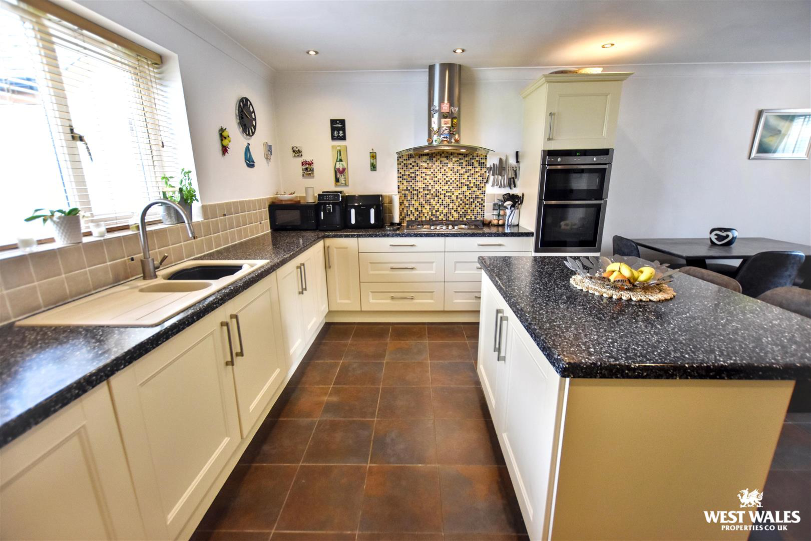 Maes Ffynnon, Roch, Haverfordwest, photo 8