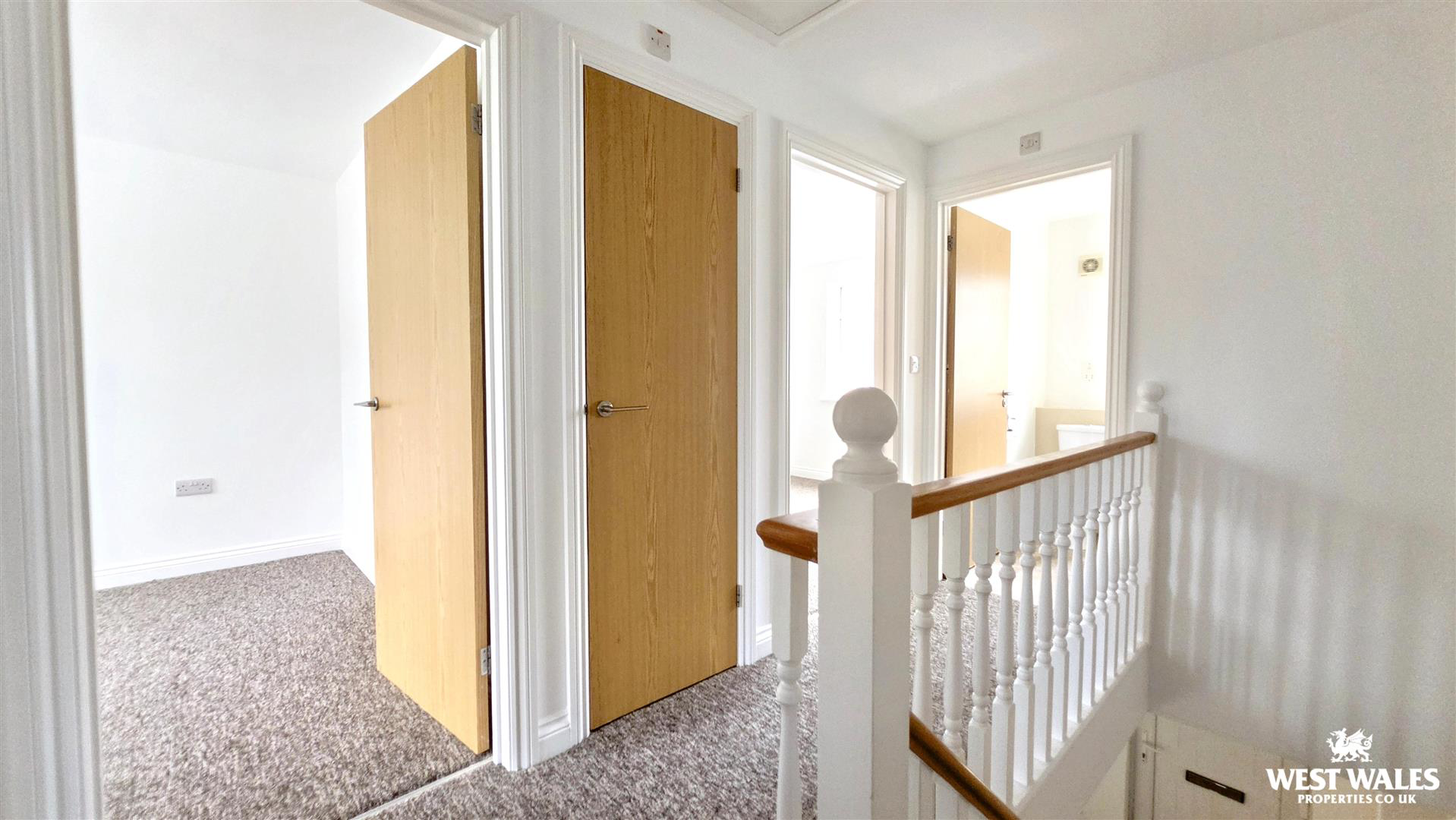 Moors Road, Johnston, Haverfordwest, photo 12