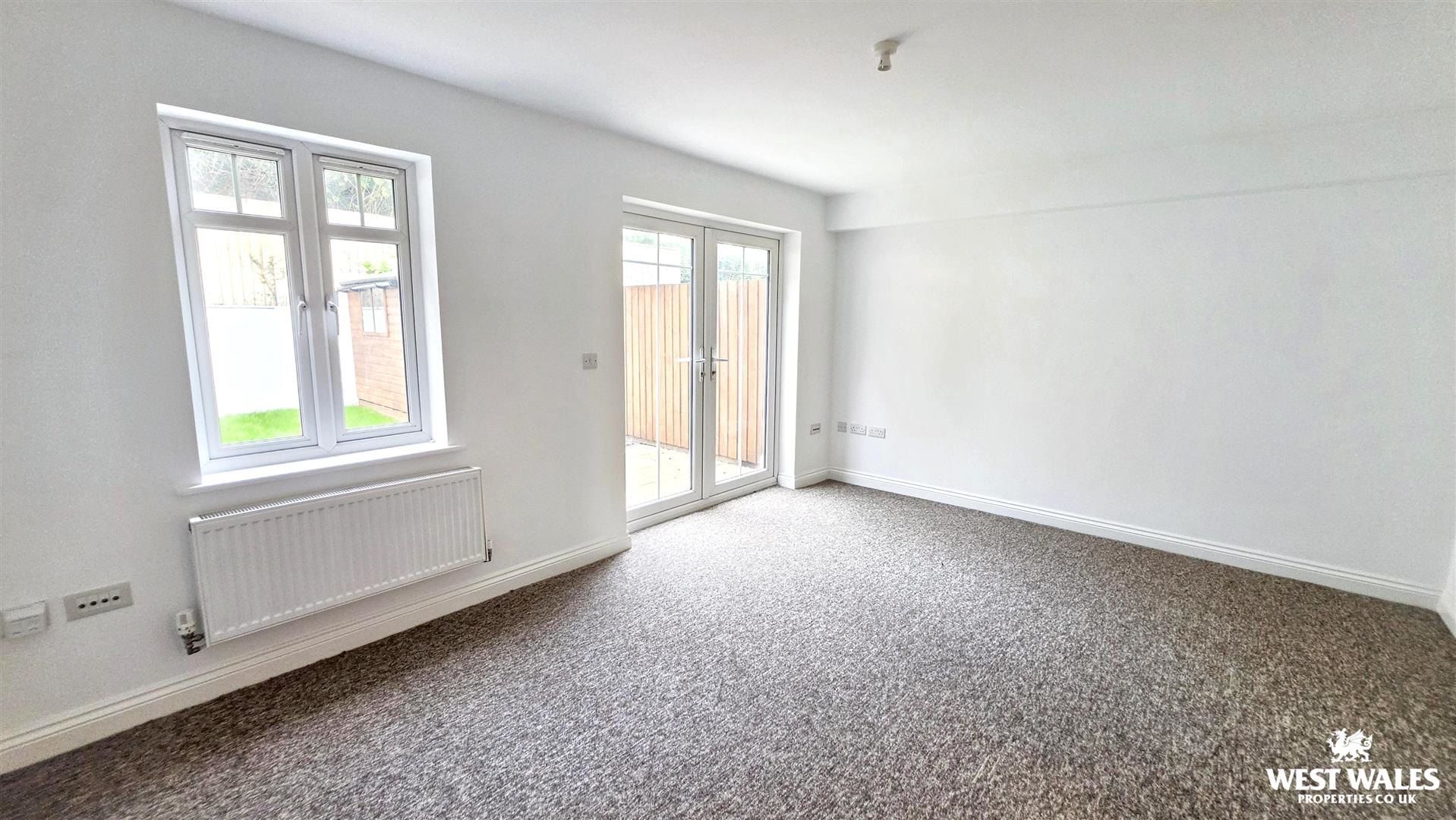 Moors Road, Johnston, Haverfordwest, photo 8