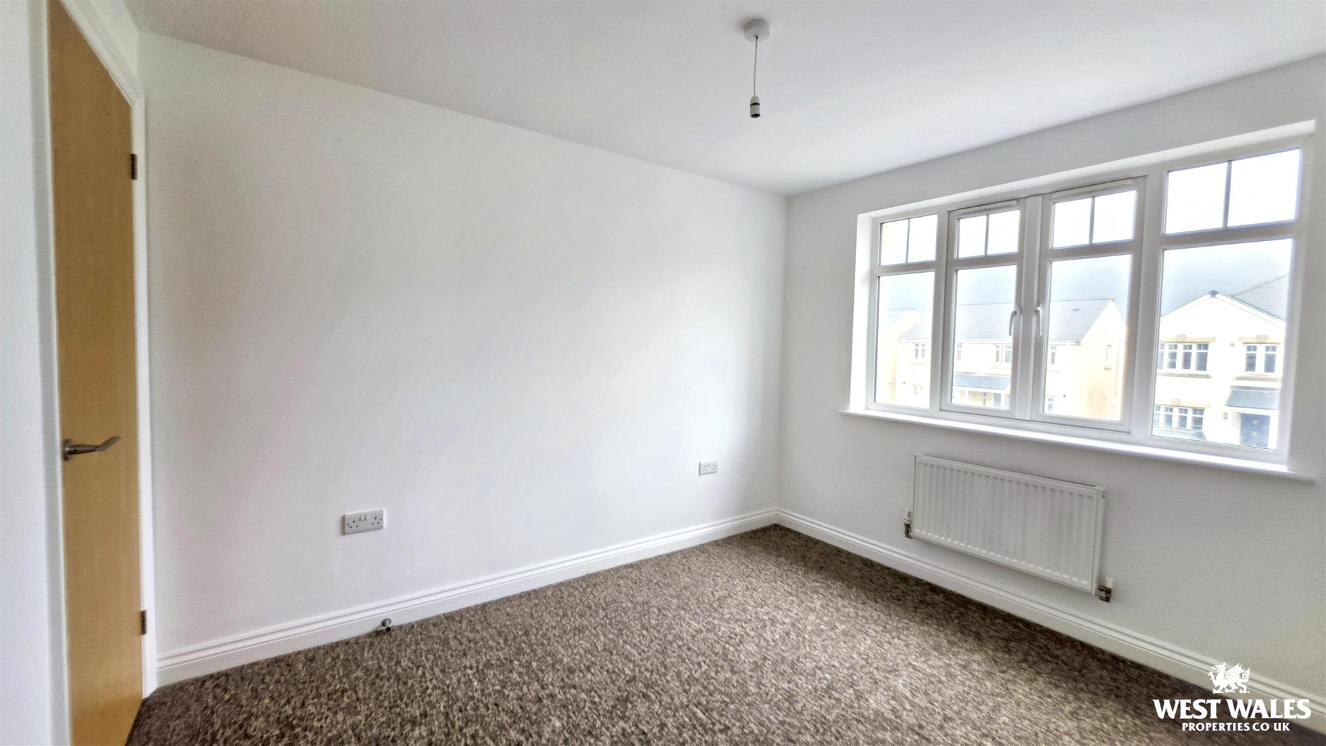 Moors Road, Johnston, Haverfordwest, photo 14