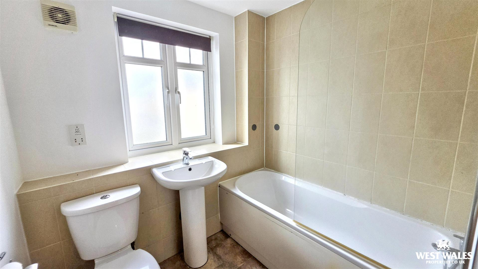 Moors Road, Johnston, Haverfordwest, photo 17