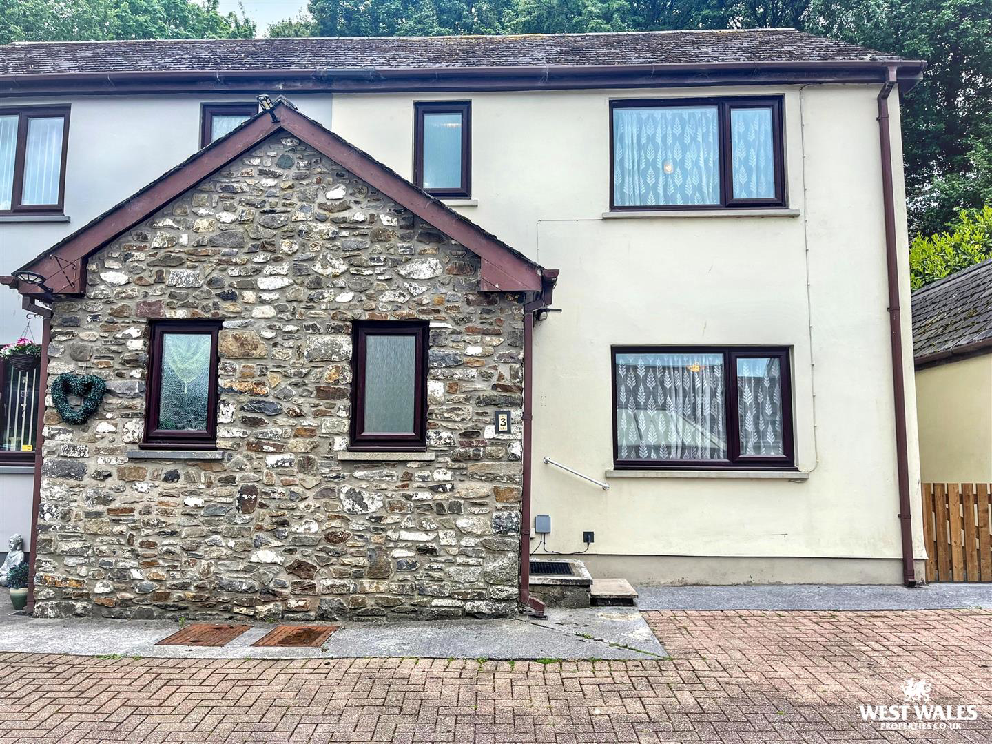 Llansteffan Road, Johnstown, Carmarthen, photo 24