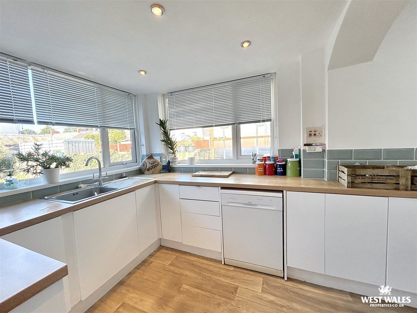 Llansteffan Road, Johnstown, Carmarthen, photo 9