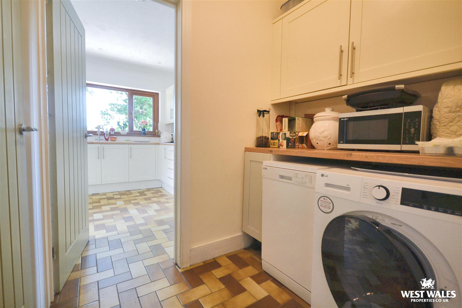 St. Dogmaels Road, Cardigan, photo 18