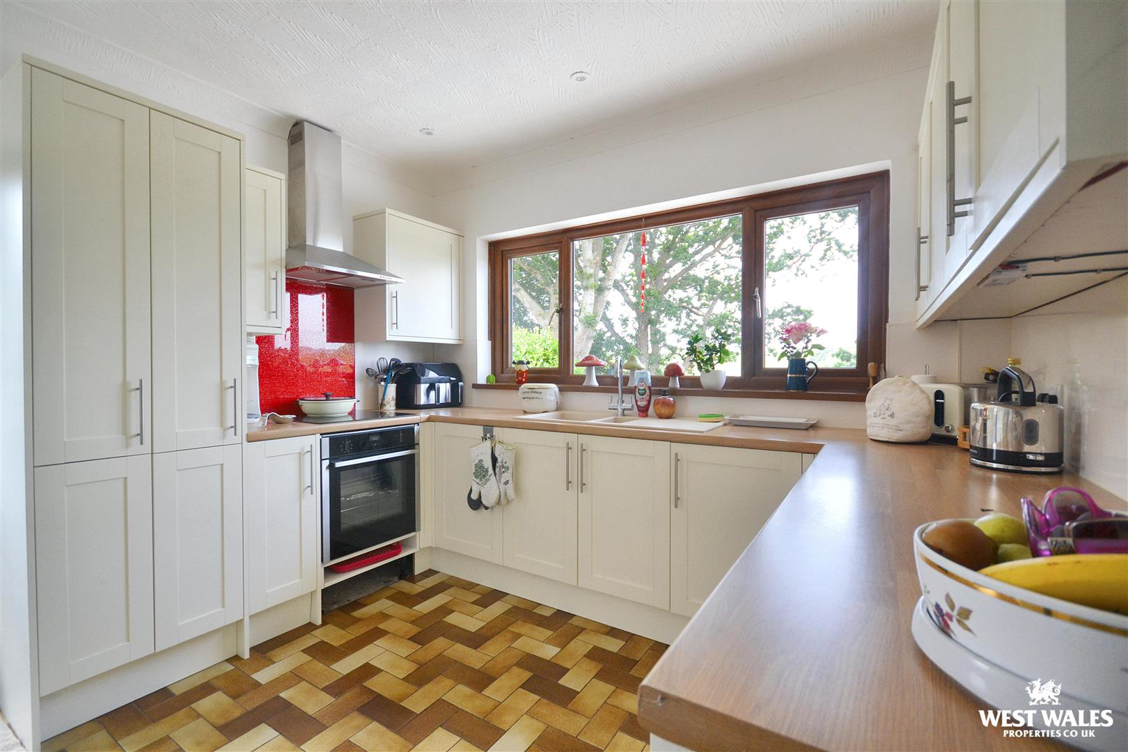 St. Dogmaels Road, Cardigan, photo 9