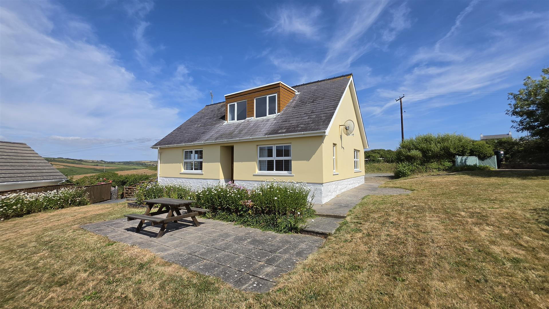 Wood Village, Newgale, photo 5