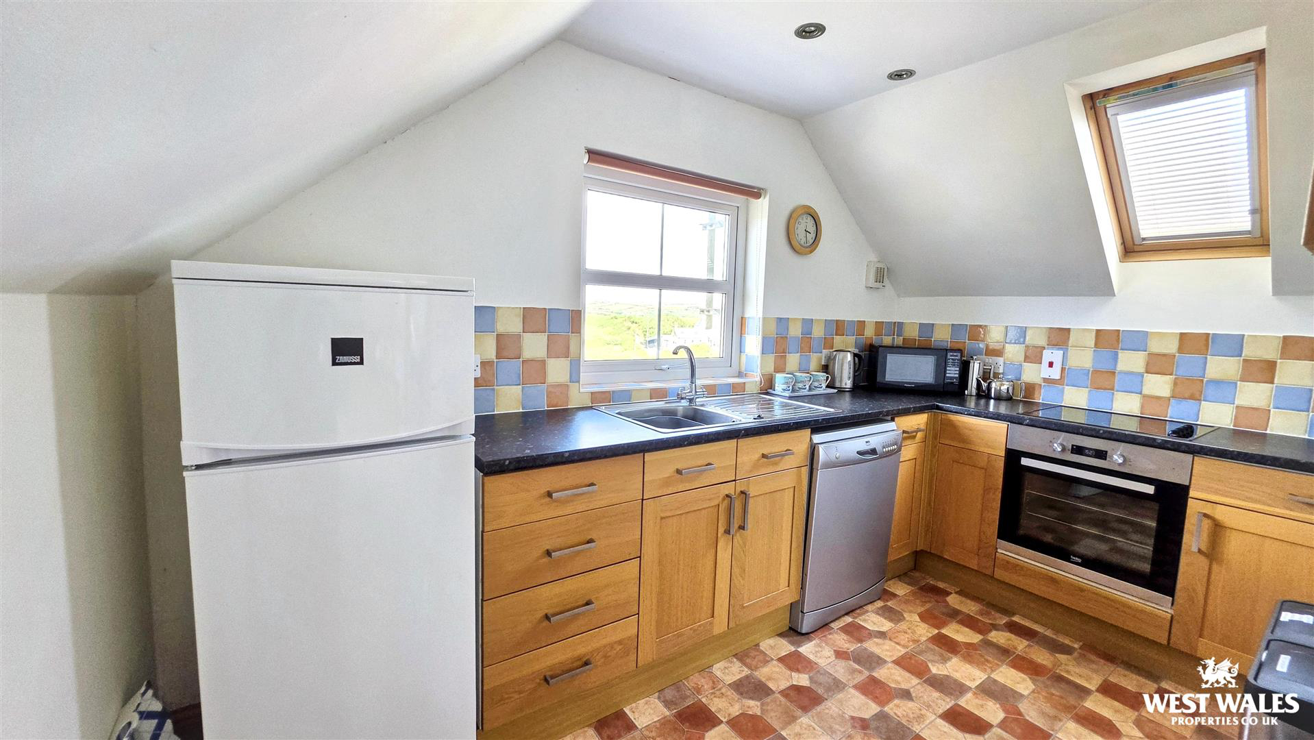 Wood Village, Newgale, photo 15