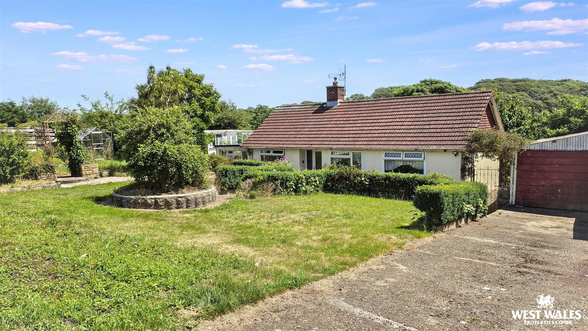 Milton Crescent, Milford Haven, photo 2