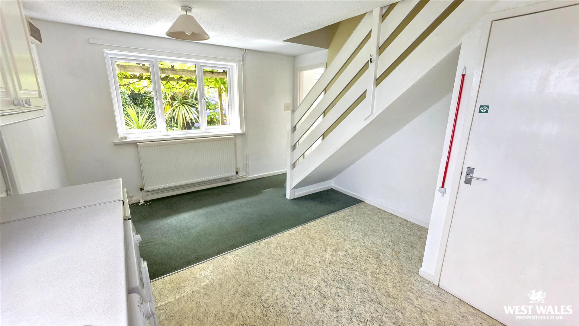 Burgage Green Close, St. Ishmaels, Haverfordwest, photo 8