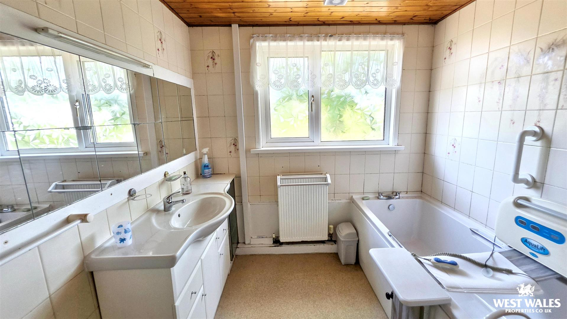 Milton Crescent, Milford Haven, photo 15
