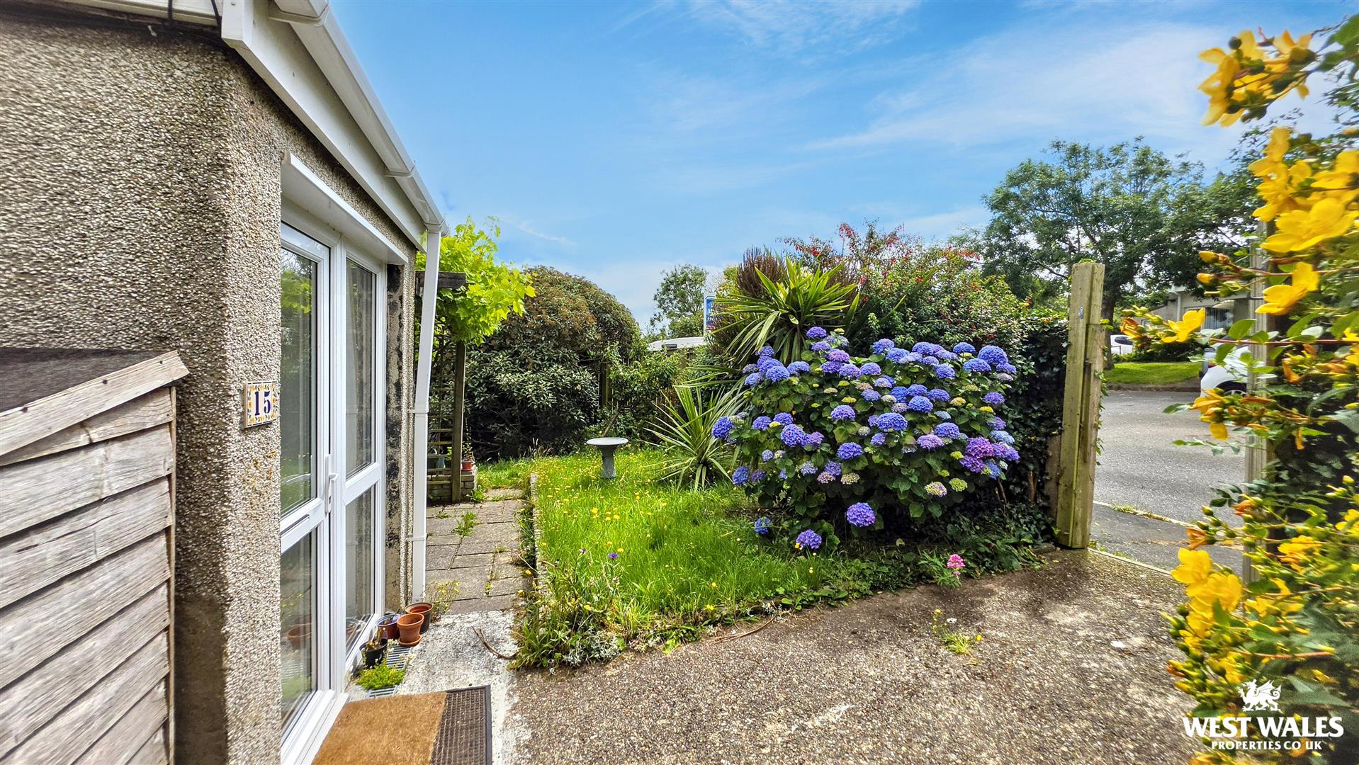 Burgage Green Close, St. Ishmaels, Haverfordwest, photo 4