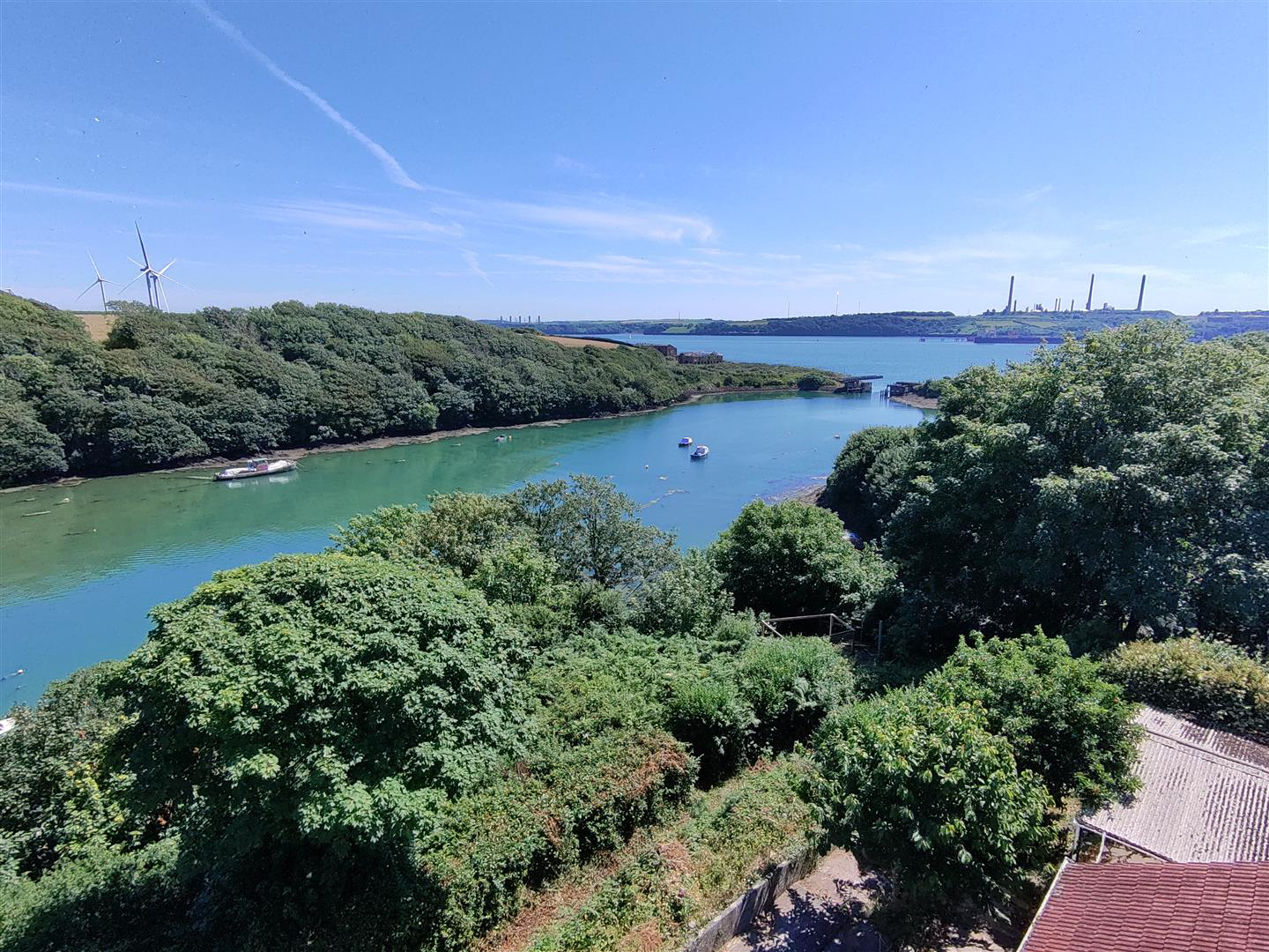 Milton Crescent, Milford Haven, photo 29