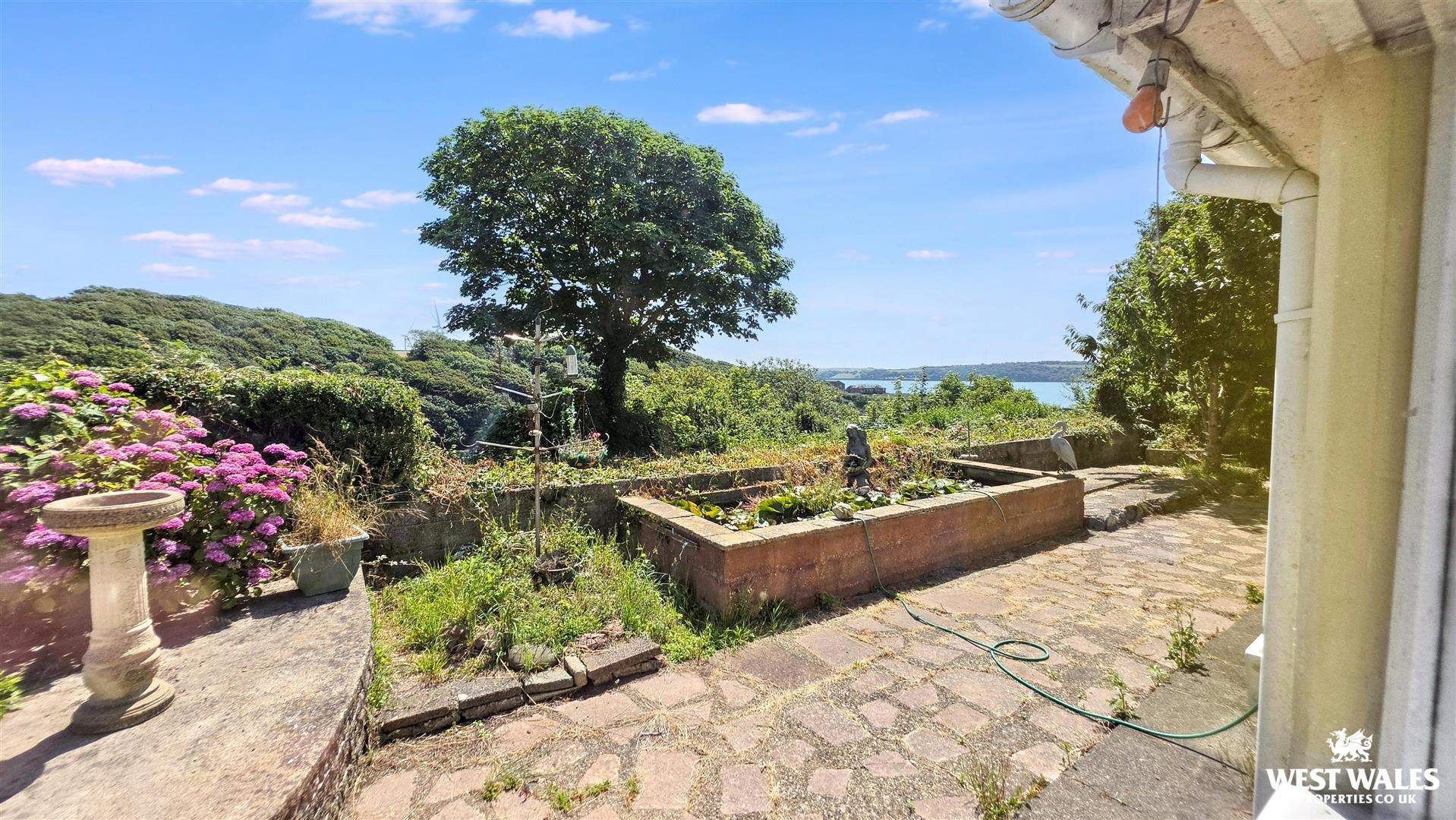 Milton Crescent, Milford Haven, photo 17