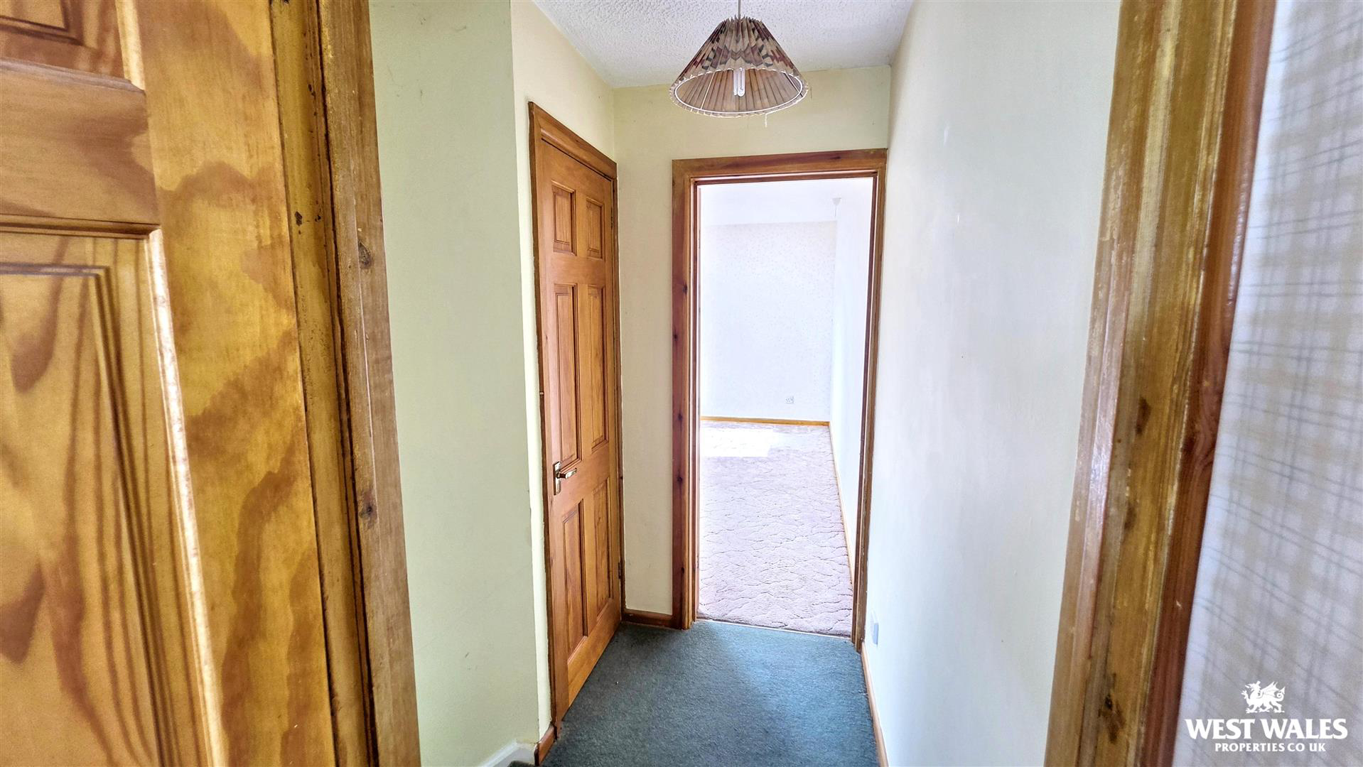 Burgage Green Close, St. Ishmaels, Haverfordwest, photo 17
