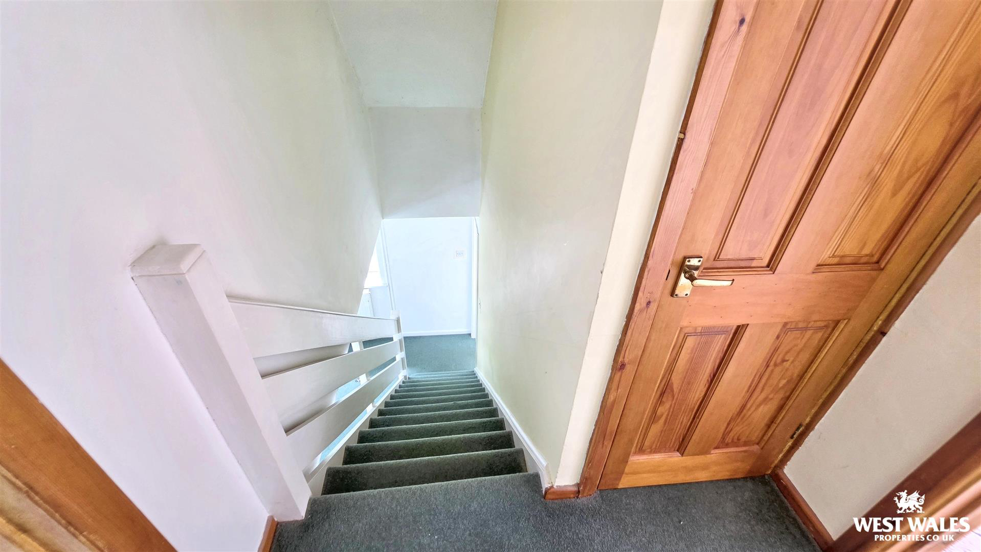 Burgage Green Close, St. Ishmaels, Haverfordwest, photo 13