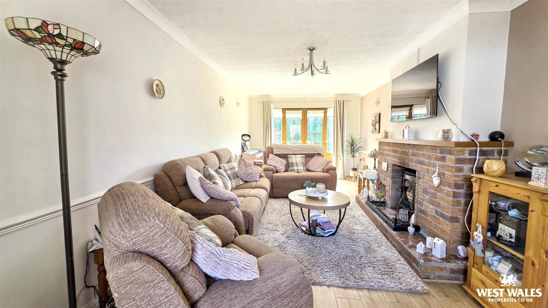 Woodlands Crescent, Milford Haven, photo 7