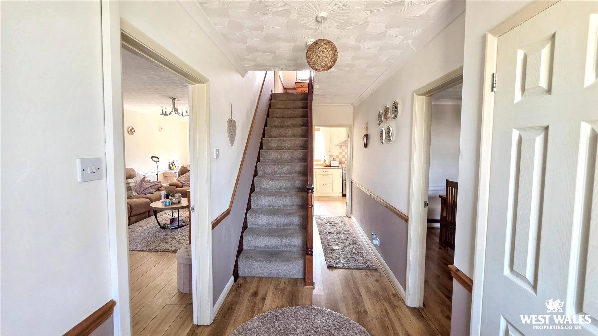 Woodlands Crescent, Milford Haven, photo 5