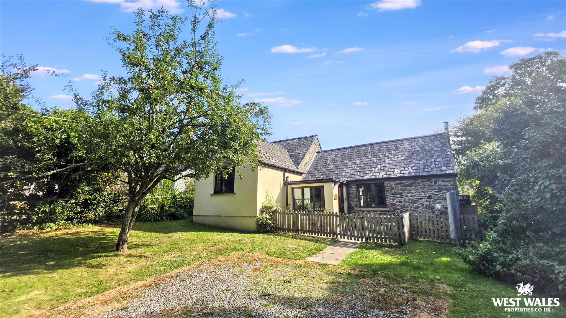 Ffordd Yr Afon, Haverfordwest