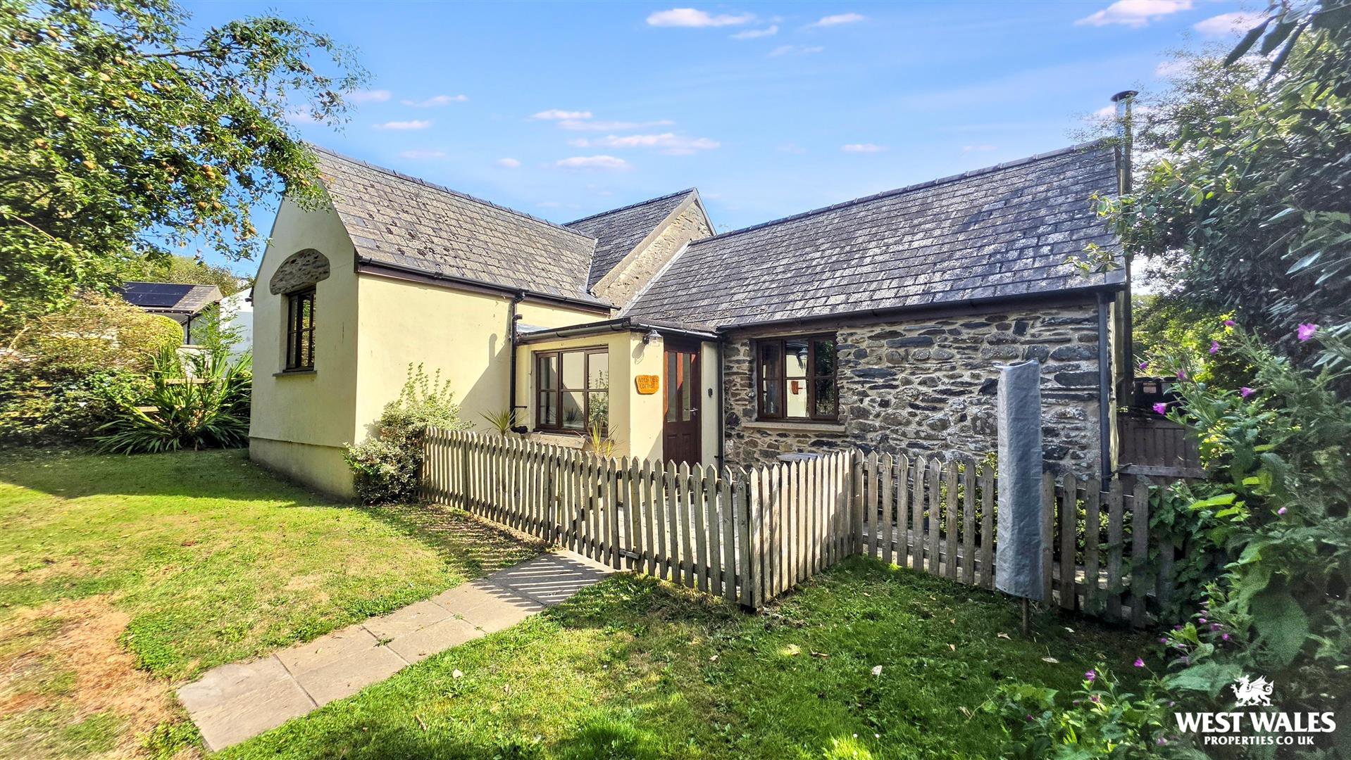 Ffordd Yr Afon, Haverfordwest, photo 21