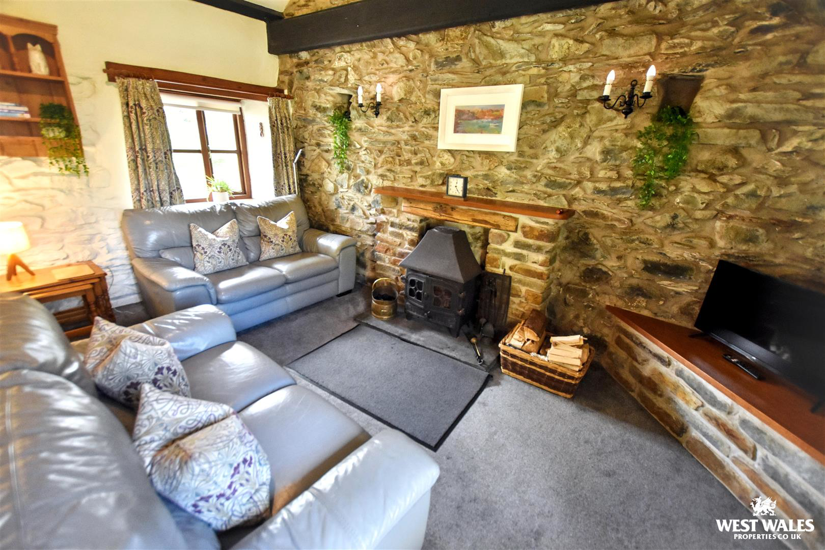 Ffordd Yr Afon, Haverfordwest, photo 8