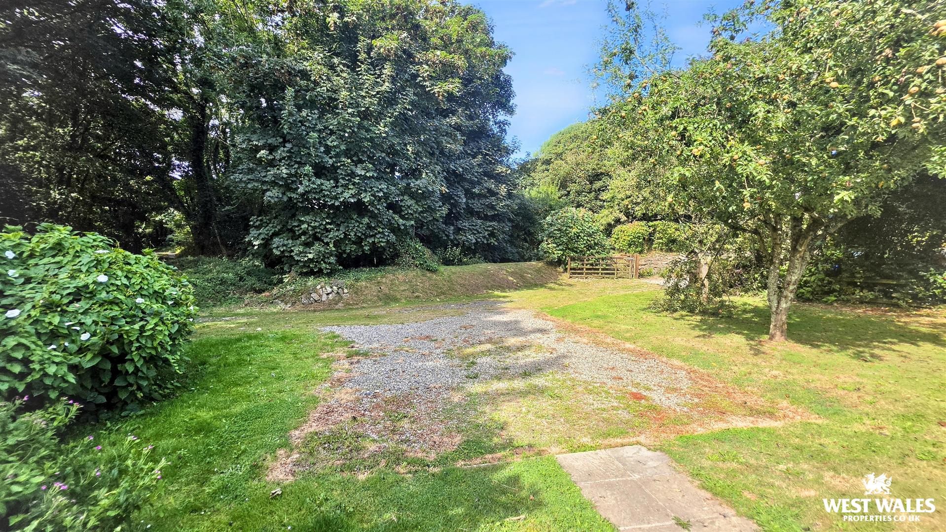 Ffordd Yr Afon, Haverfordwest, photo 17