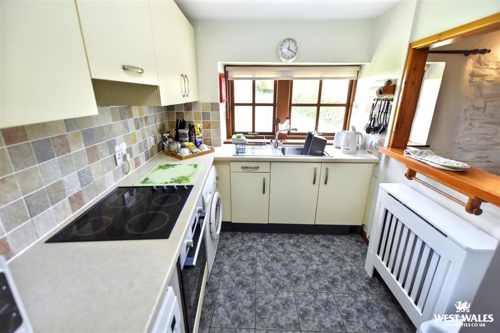 Ffordd Yr Afon, Haverfordwest, photo 10