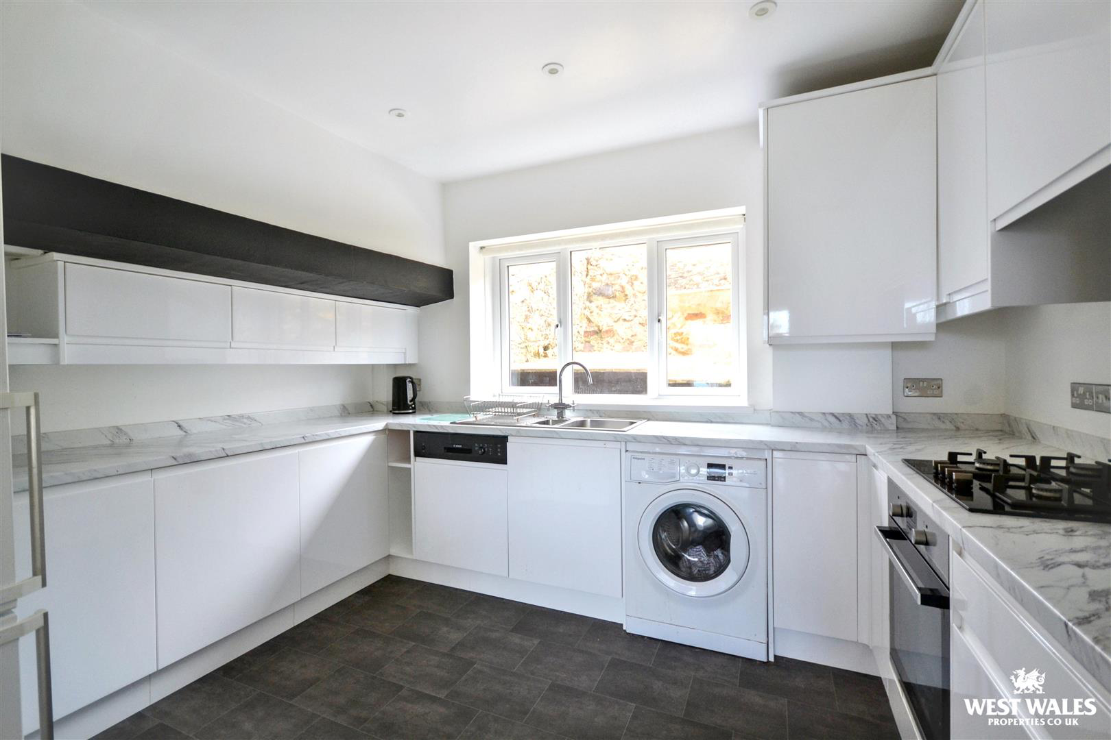 New Hill Villas, Goodwick, photo 7