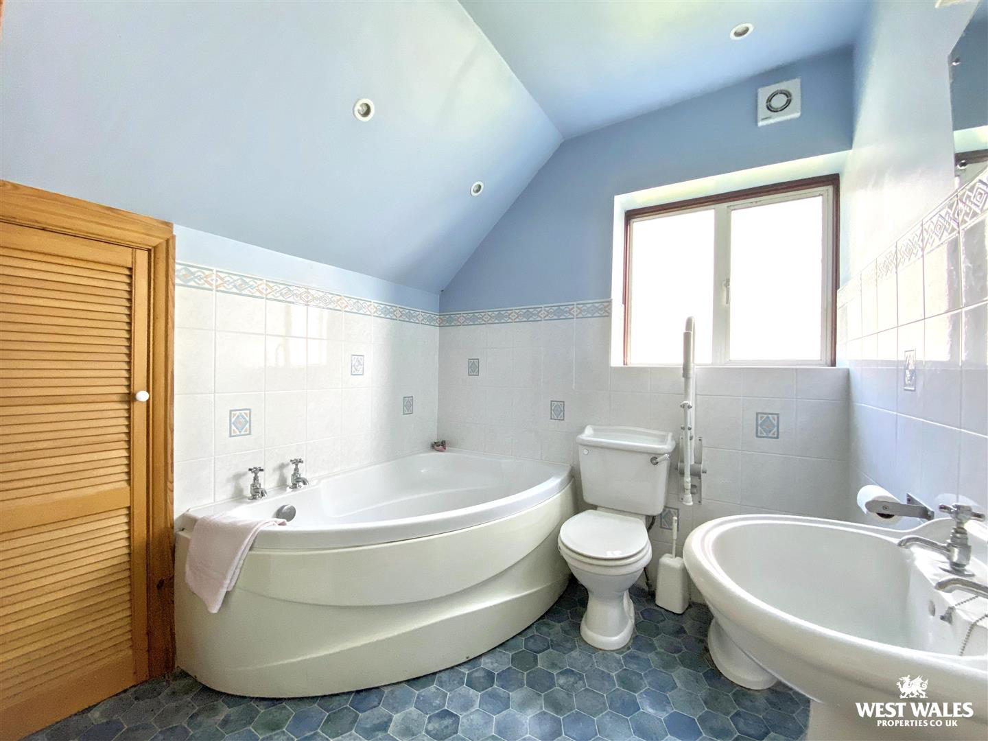 Wogan Terrace, Saundersfoot, photo 19