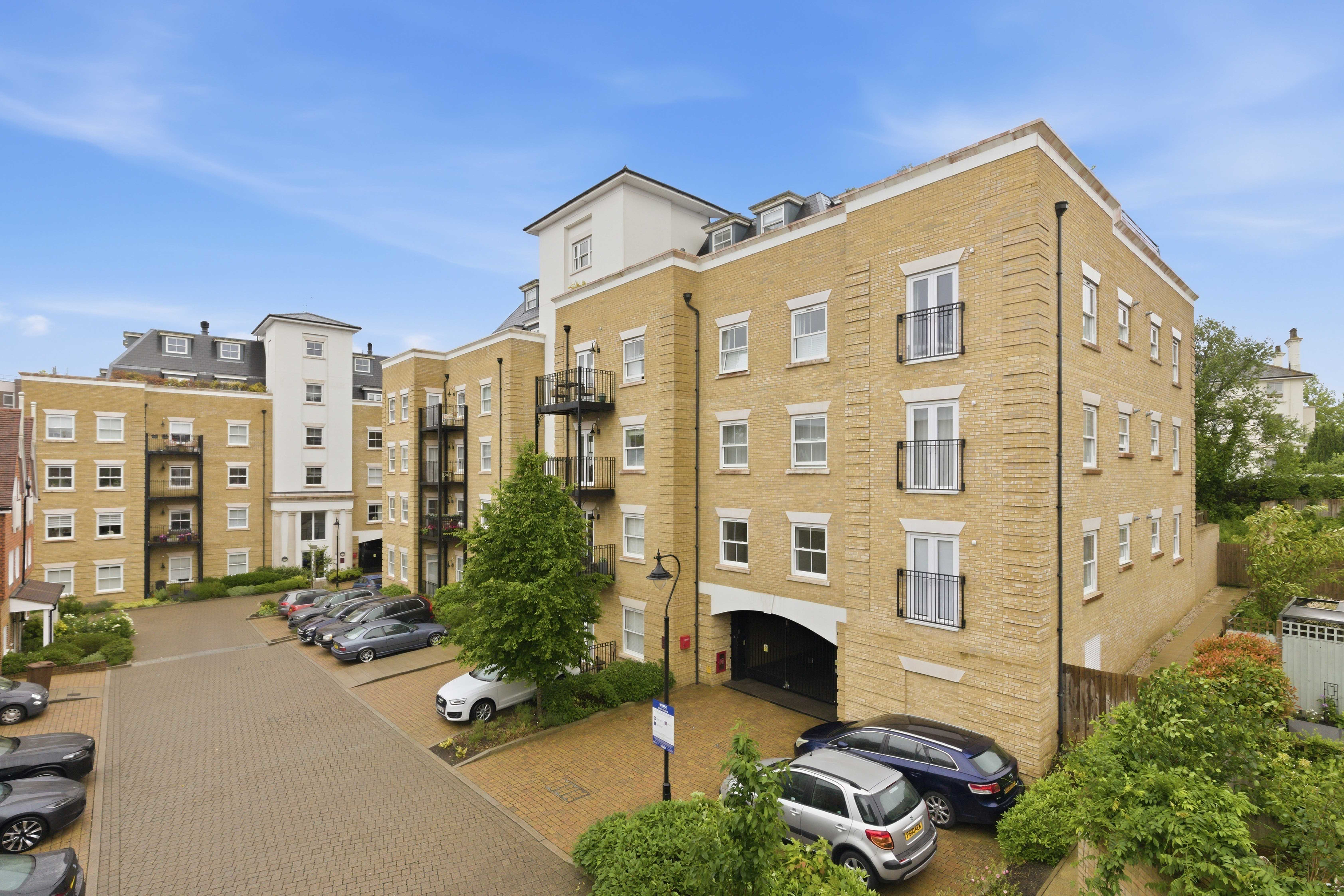 Sovereign Place, Emerald House, TN4