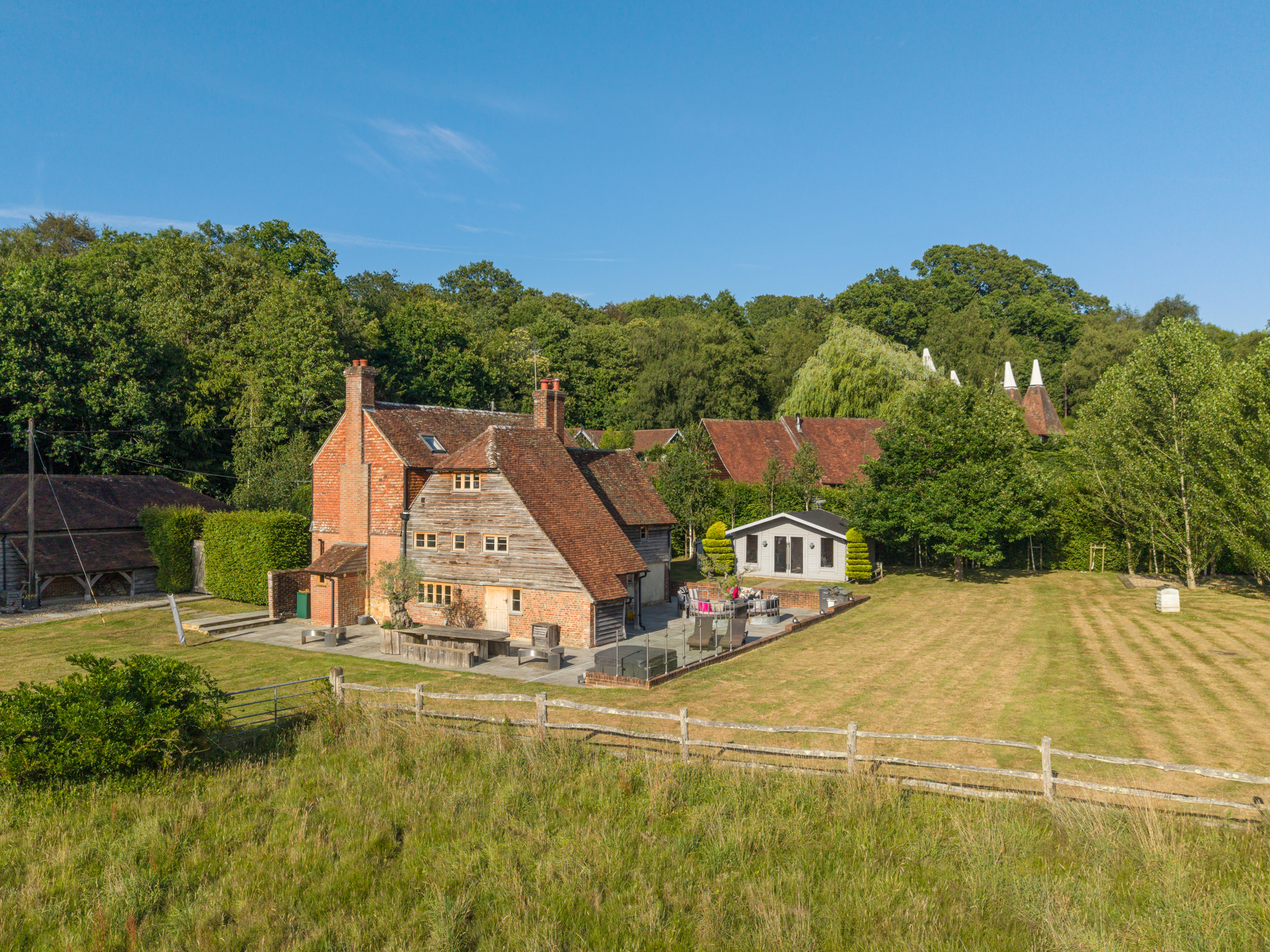 Hastings Road, Lamberhurst, TN3