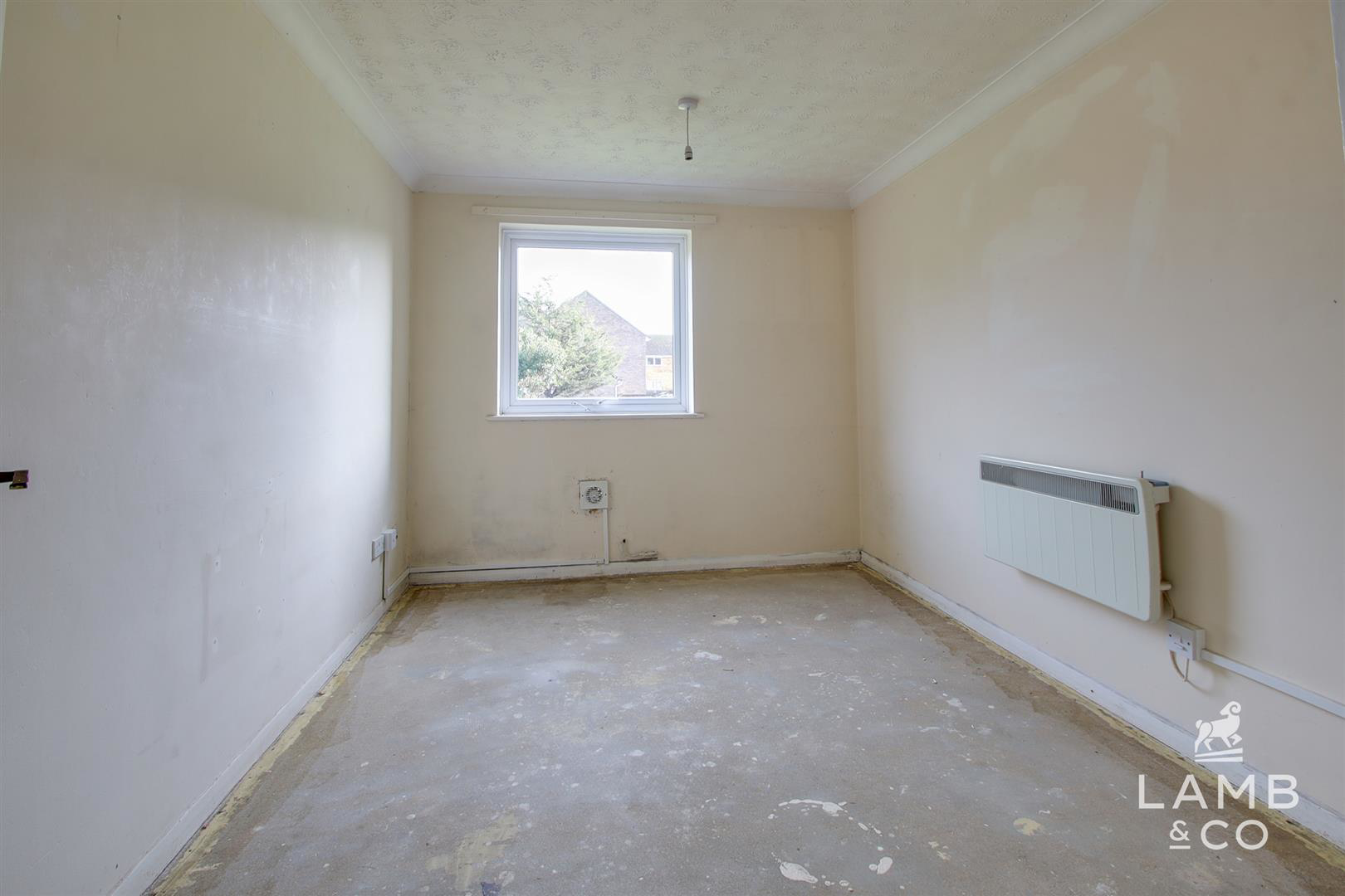 Kelvedon Court, Ferndale Close, photo 4
